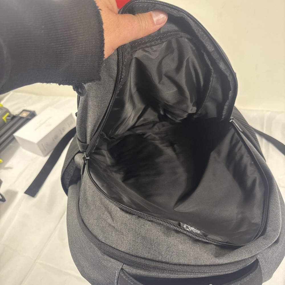 Under Armour 1384672 UA Hustle 6.0 Storm Backpack School Laptop Book‎ Bag - Picture 4 of 10
